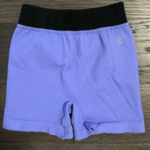 FREE PEOPLE MOVEMENT PRAJNA BIKER SHORT - PURPLE - M/L